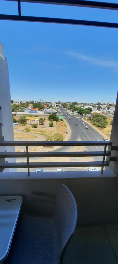 Kingelph Home-Stay Windhoek Bagian luar foto