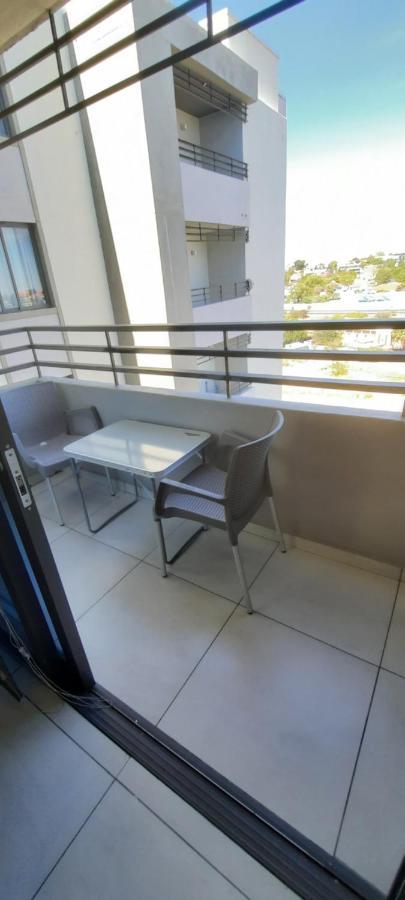 Kingelph Home-Stay Windhoek Bagian luar foto