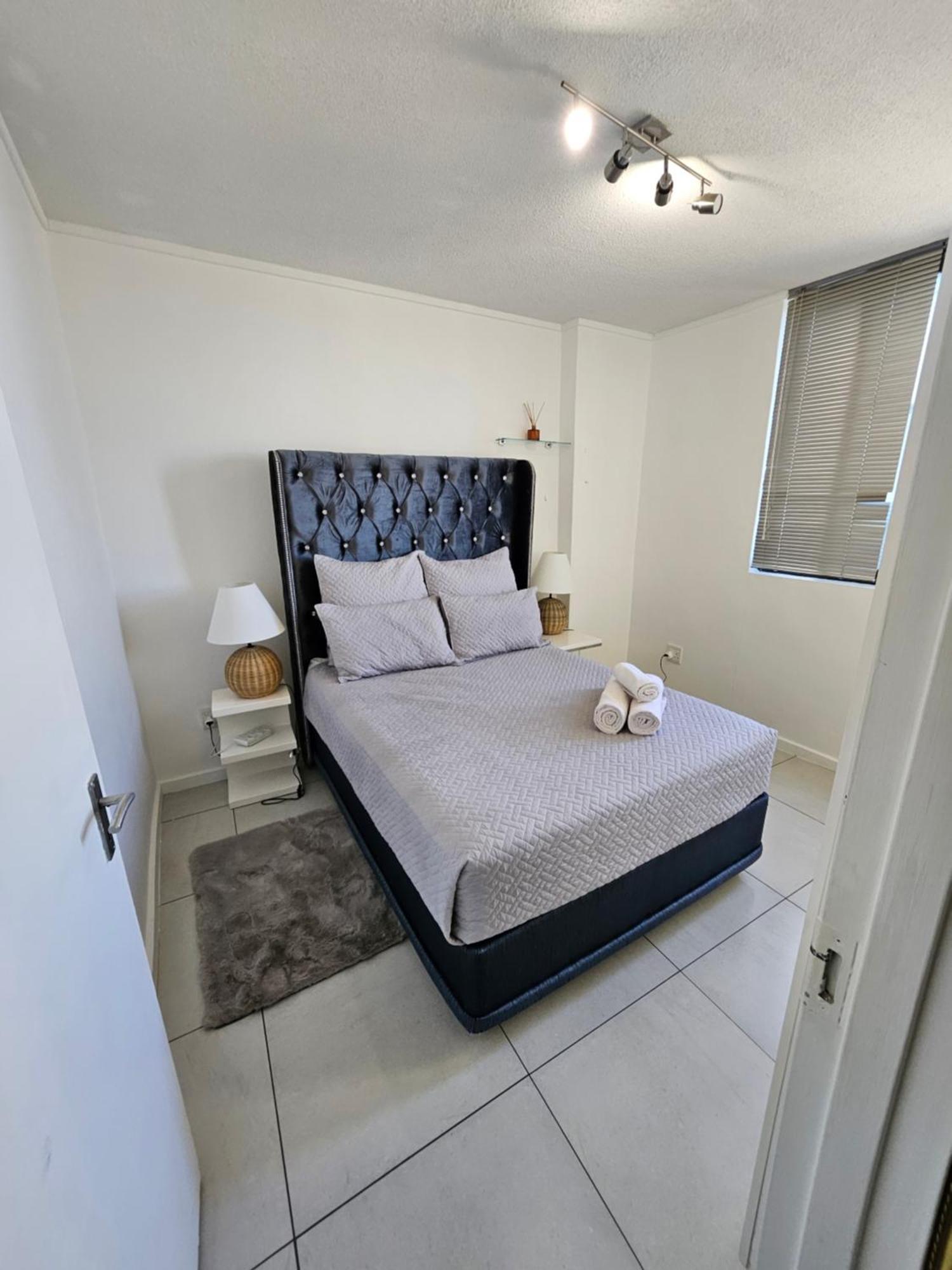 Kingelph Home-Stay Windhoek Bagian luar foto